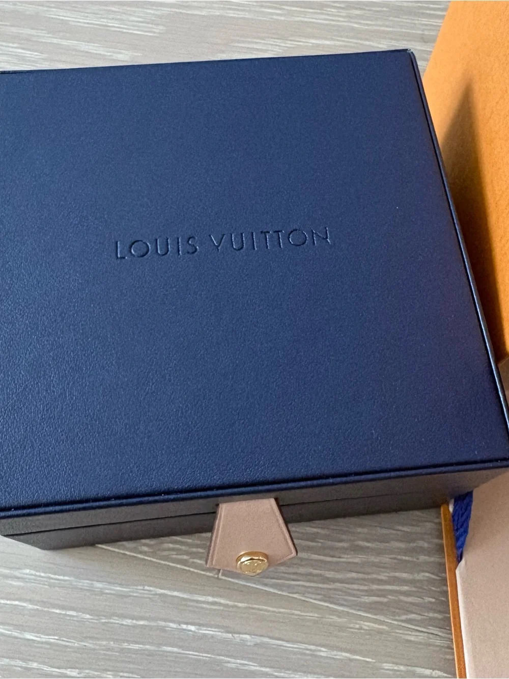 Louis Vuitton Necklace Accessory Jewelry Box — Navy Blue Leather with snap